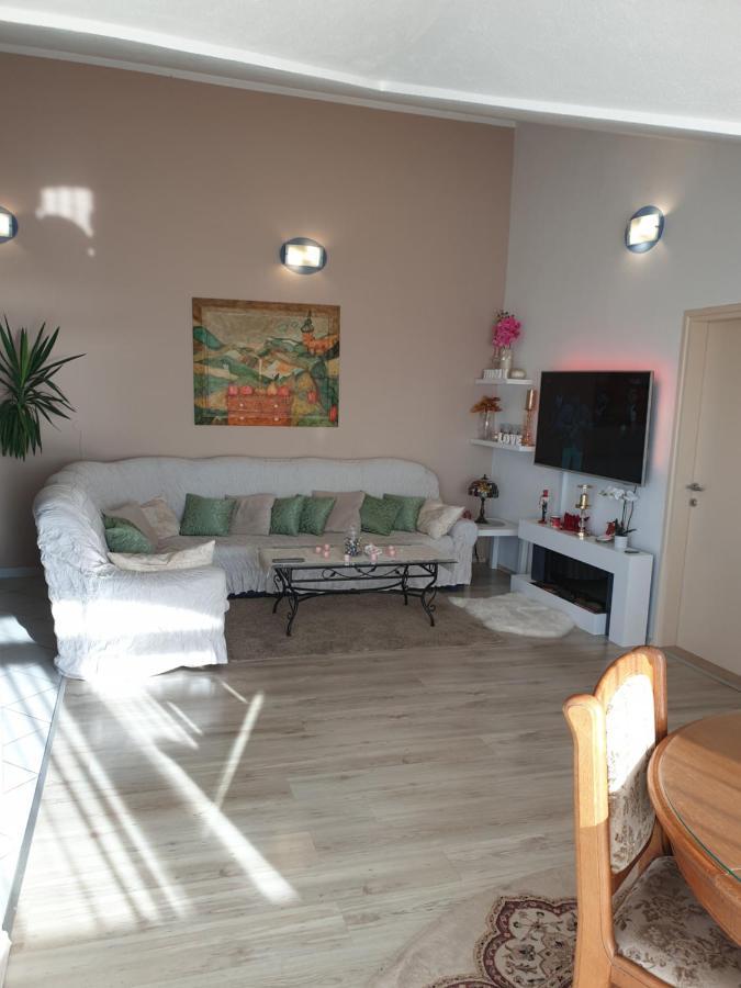 Apartmani Mlikotic Dugi Rat Luaran gambar