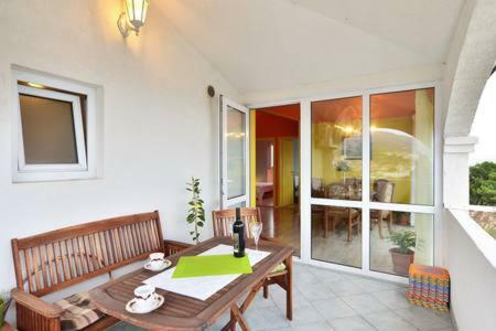 Apartmani Mlikotic Dugi Rat Luaran gambar